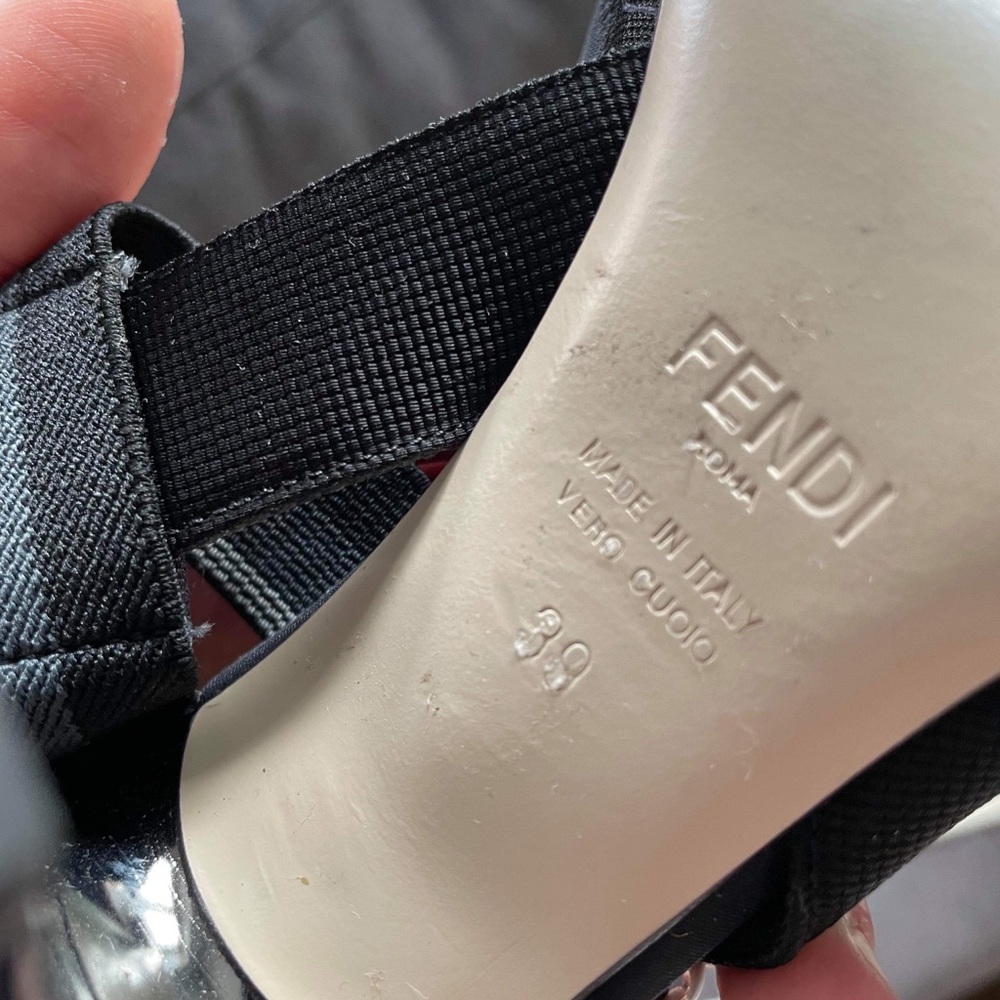 Authentic Fendi Colibri - Picture 7 of 8